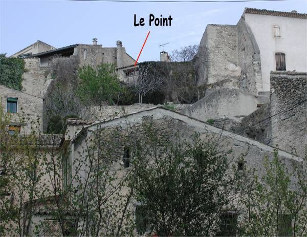 Location of Le Point in the medieval village wall - click for larger picture