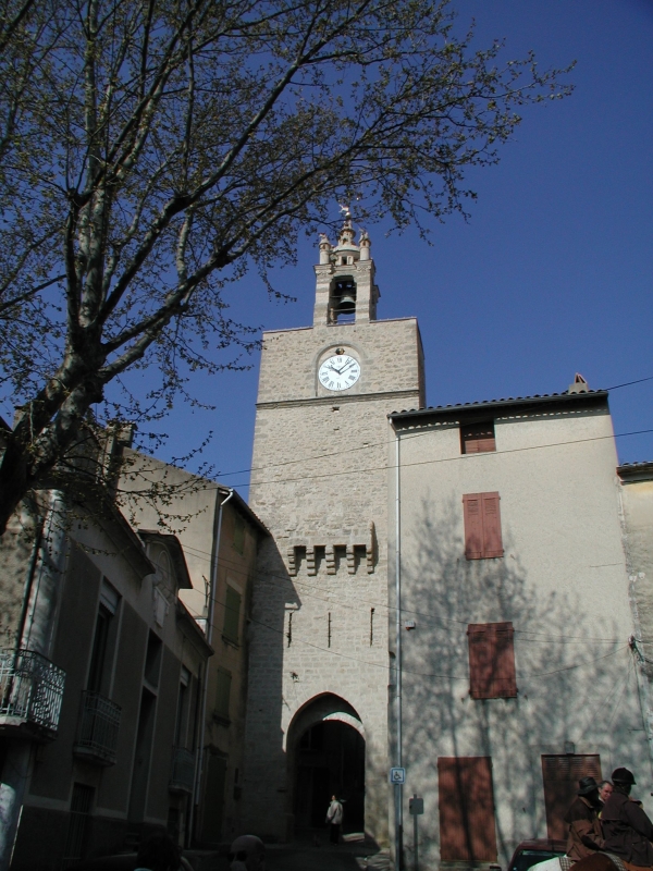 fr_spgm/gal/cucuron/clock_tower.jpg